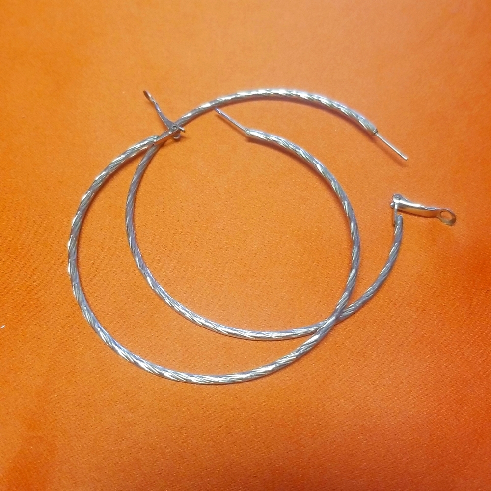 Earings